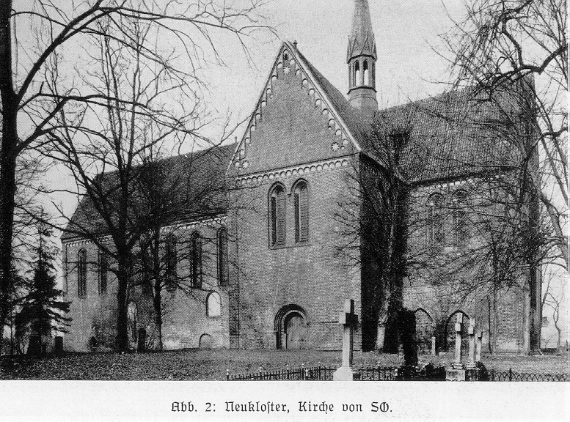 Abb. 2: Neukloster, Kirche von SO.