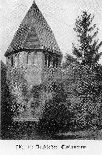 Abb. 14: Neukloster, Glockenturm.